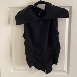 Porto Black sleeveless zip top size 0